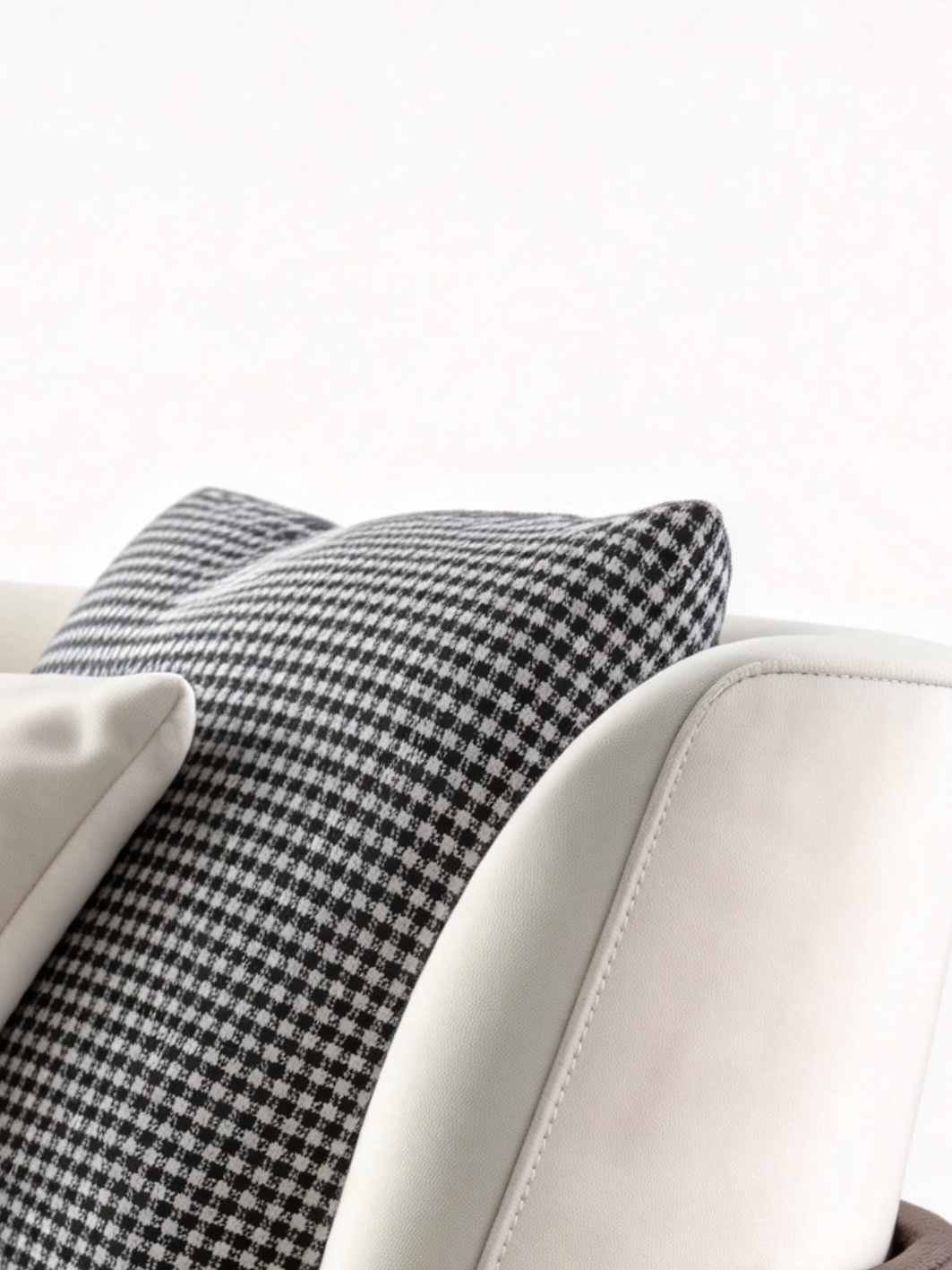 RAVEL Woven Saddle Leather Lounge Chair