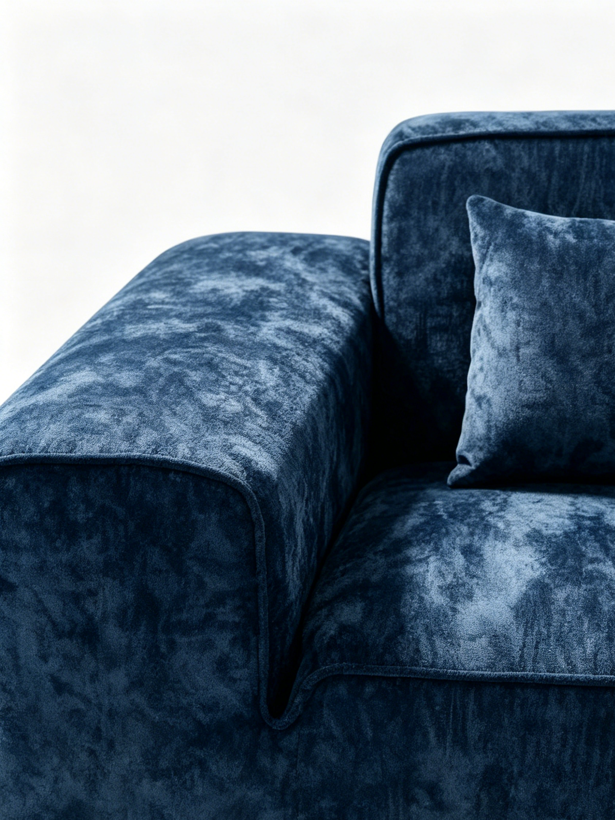 TIDE Self-Expanding Velvet Armchair