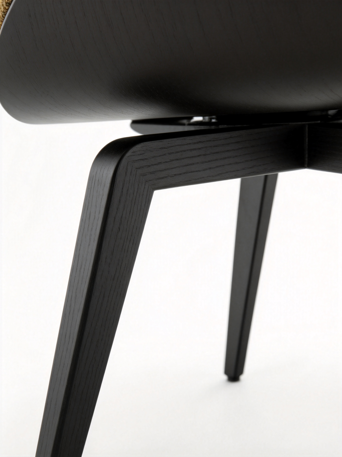 LORIN Swivel Saddle Leather Dining Chair