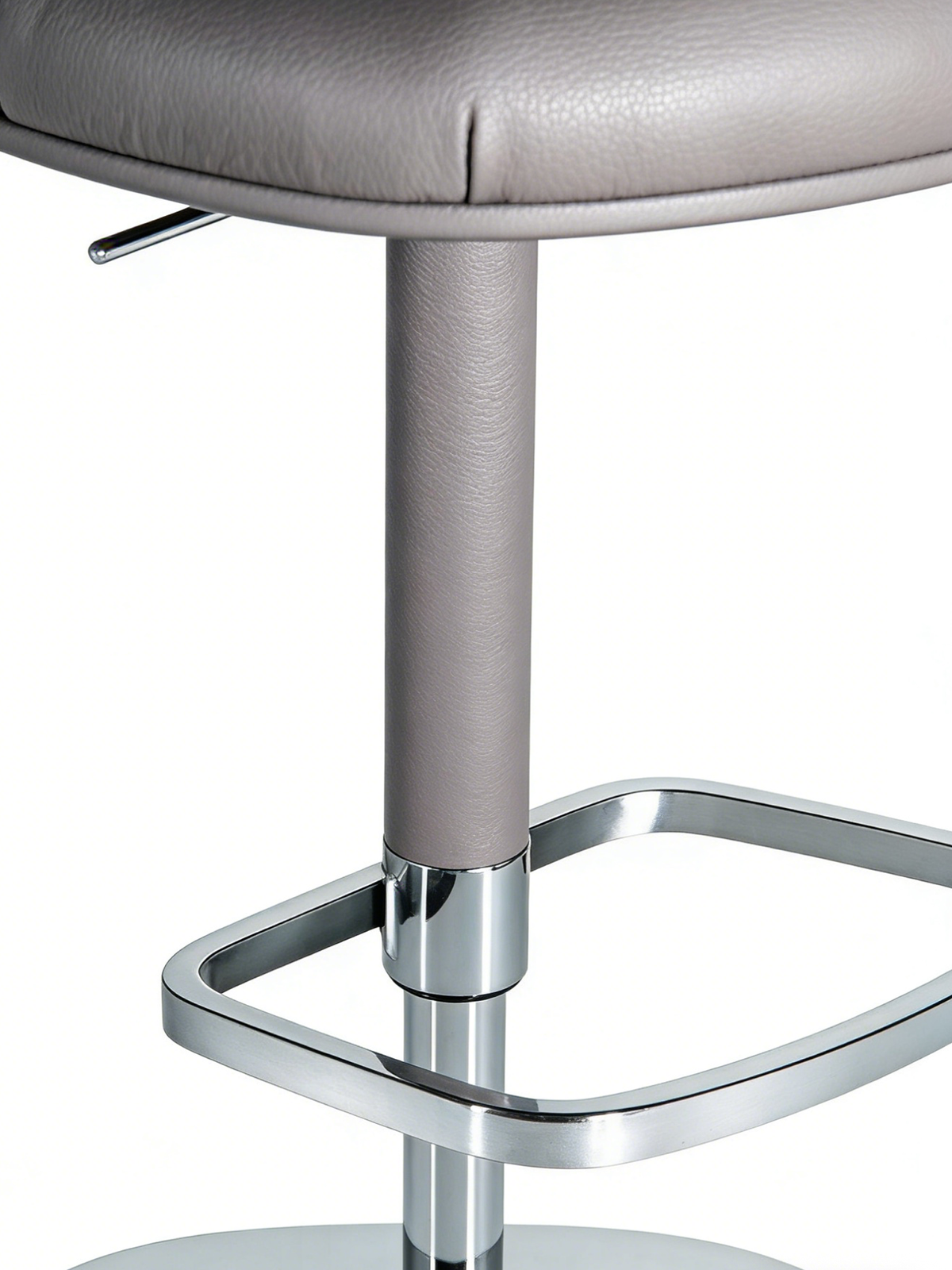 VARO Adjustable Saddle Leather Bar Stool