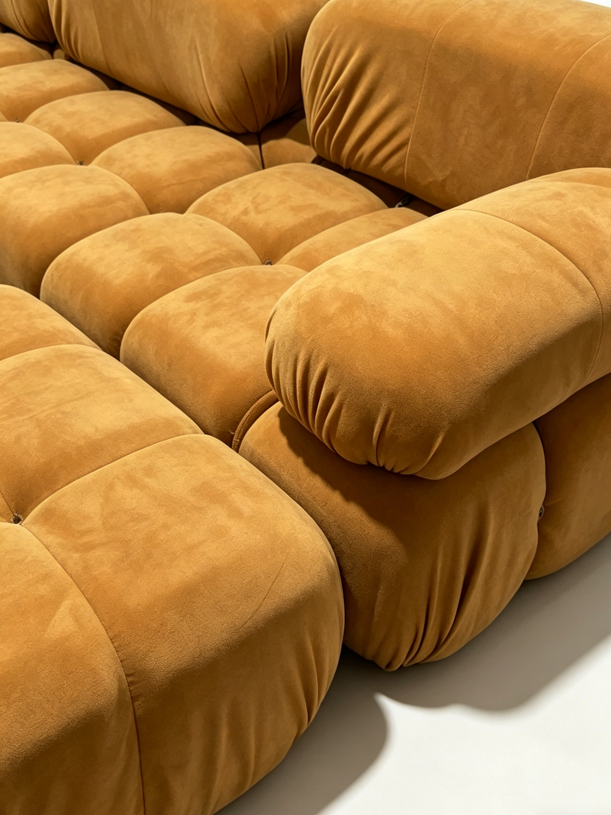 BISCUIT Self-Expanding Velvet Ottoman