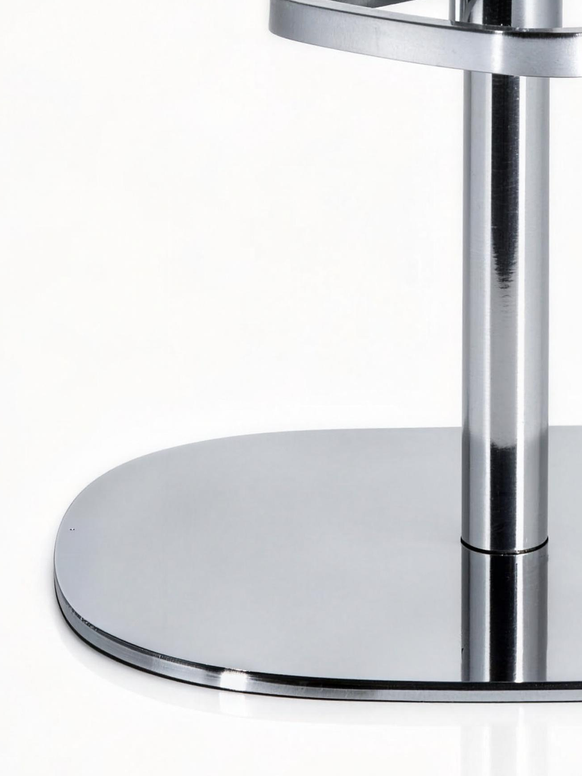 VARO Adjustable Saddle Leather Bar Stool